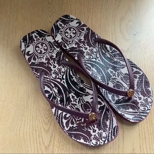 Tory Burch floral rubber flip flops sz8